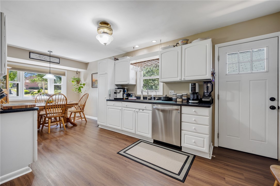 536 Moseley Road Perinton, NY 14450 - Photo 11 of 41