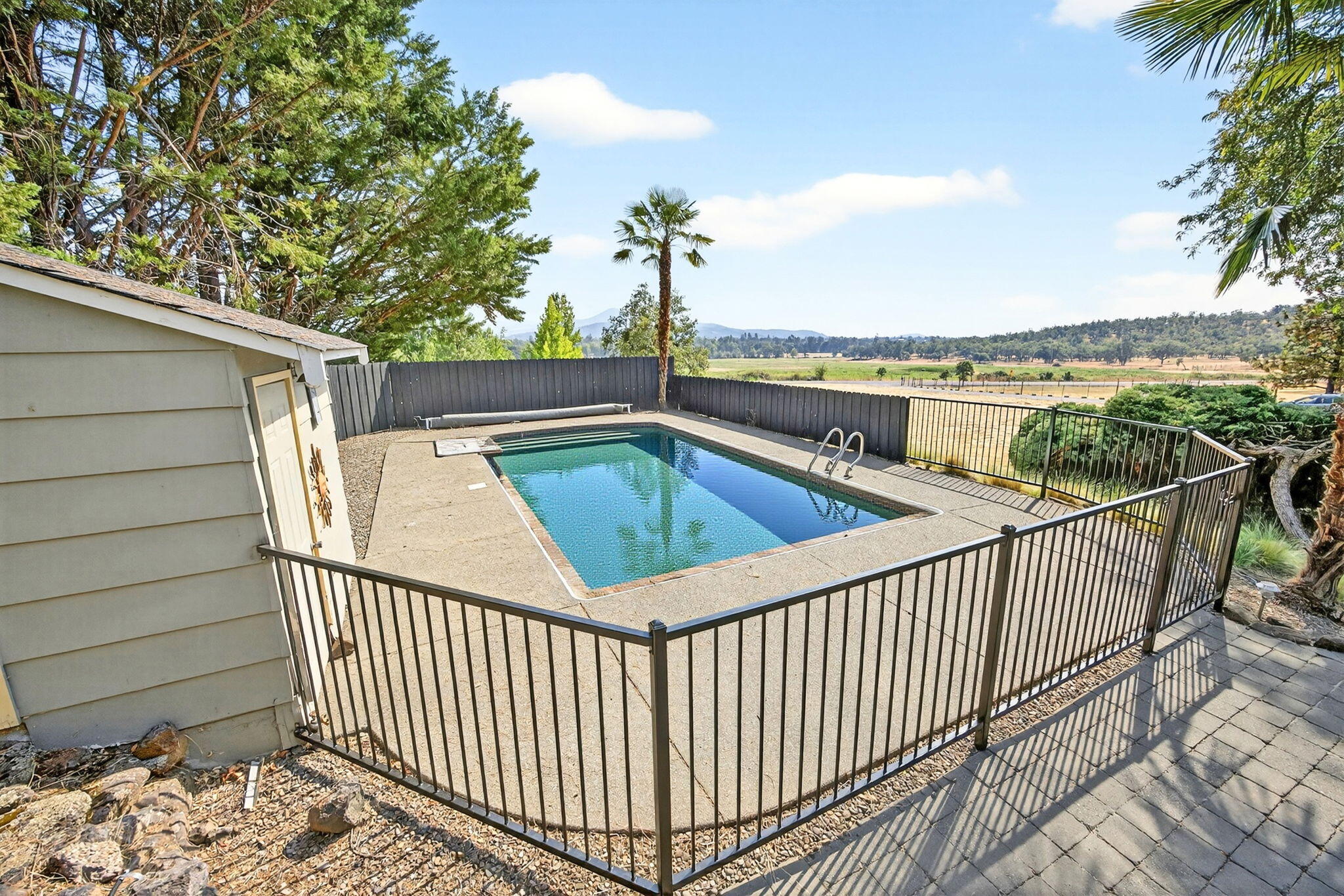 1773 Alta Vista Road Eagle Point, OR 97524 - Photo 33 of 73 Gallery Image 33