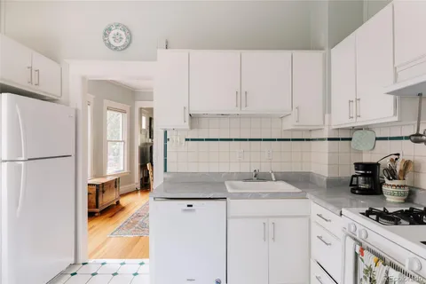 $795,000 | 210 South Emerson Street, Denver, CO 80209