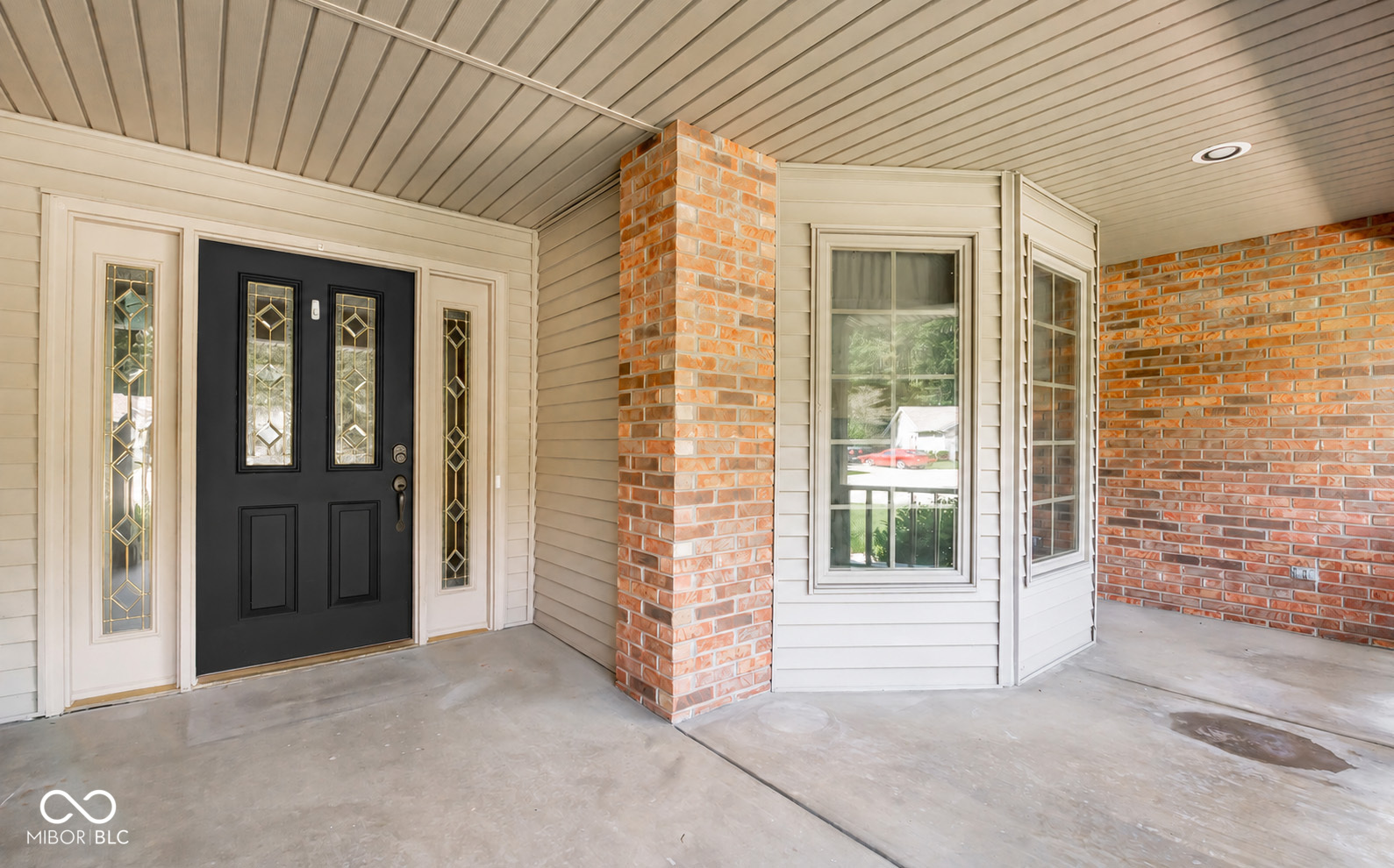 285 Plum Court Columbus, IN 47201 - Photo 5 of 155