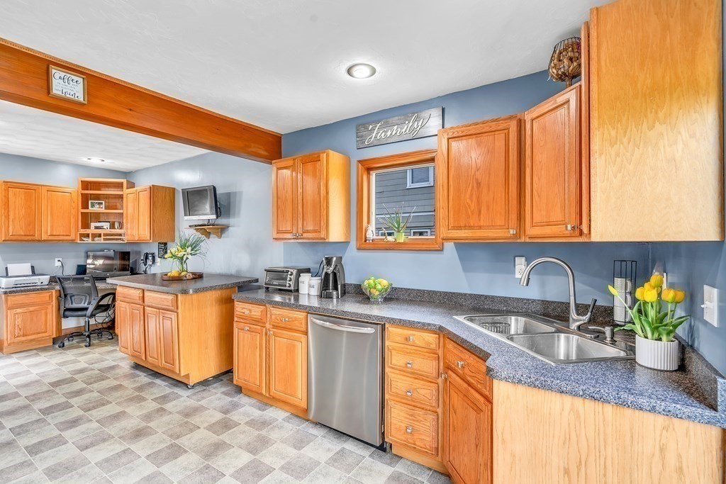 77 Brigham Street Hudson, MA 01749 - Photo 17 of 40 Gallery Image 17