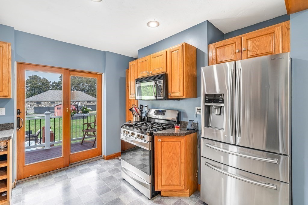 77 Brigham Street Hudson, MA 01749 - Photo 18 of 40 Gallery Image 18