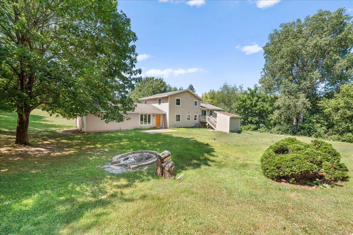 698 Baker Road Hudson, WI 54016 - Photo 29 of 35 Private setting