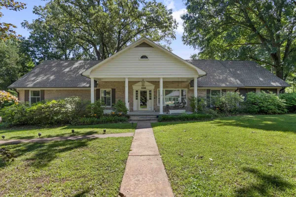 $399,000 | 2532 East Hawthorne Road, Bartlett, TN 38134