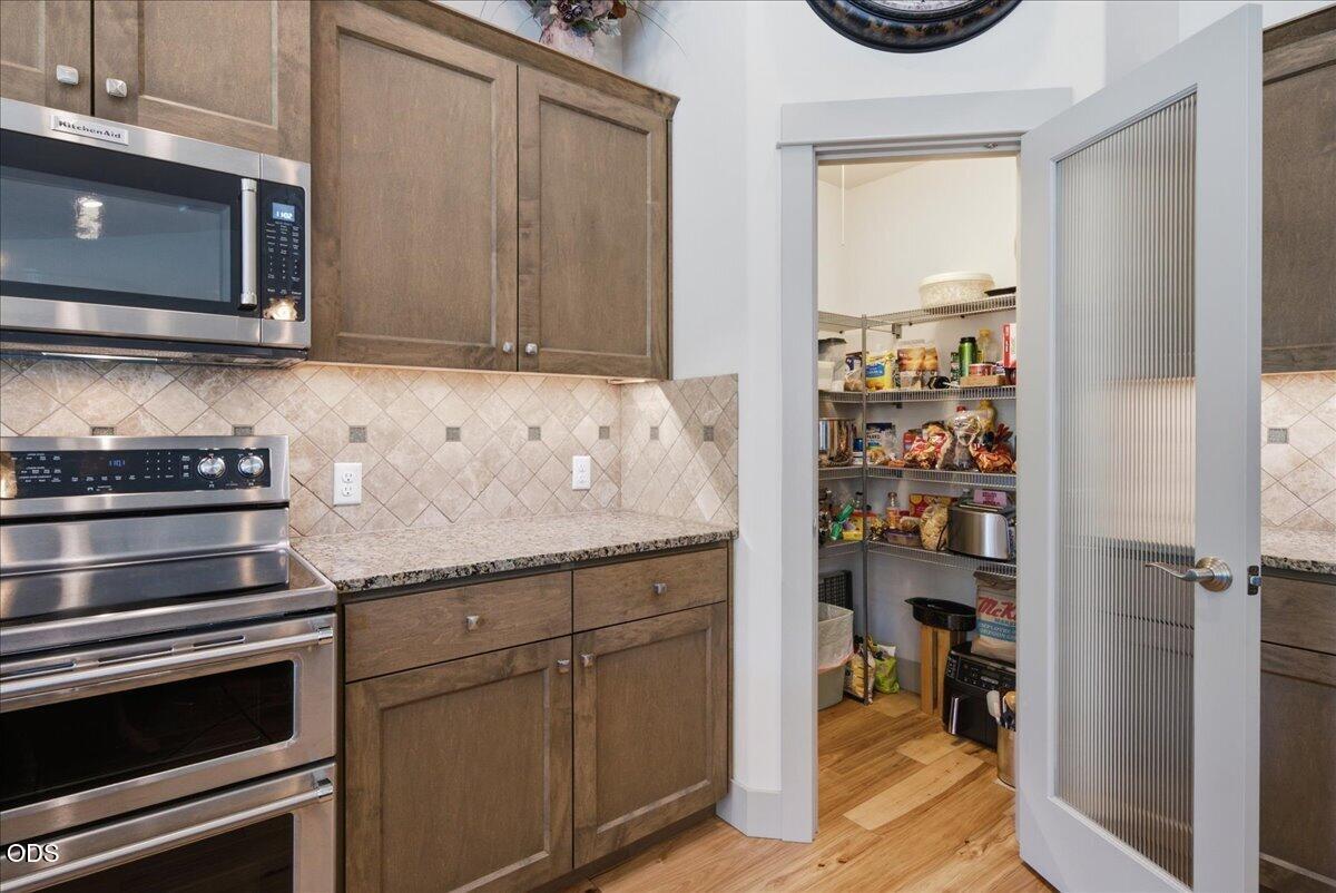 1726 Turnstone Road Redmond, OR 97756 - Photo 10 of 58