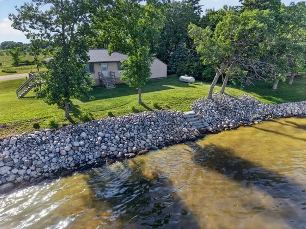 $525,000 | 39466 385th Avenue, Dent, MN 56528