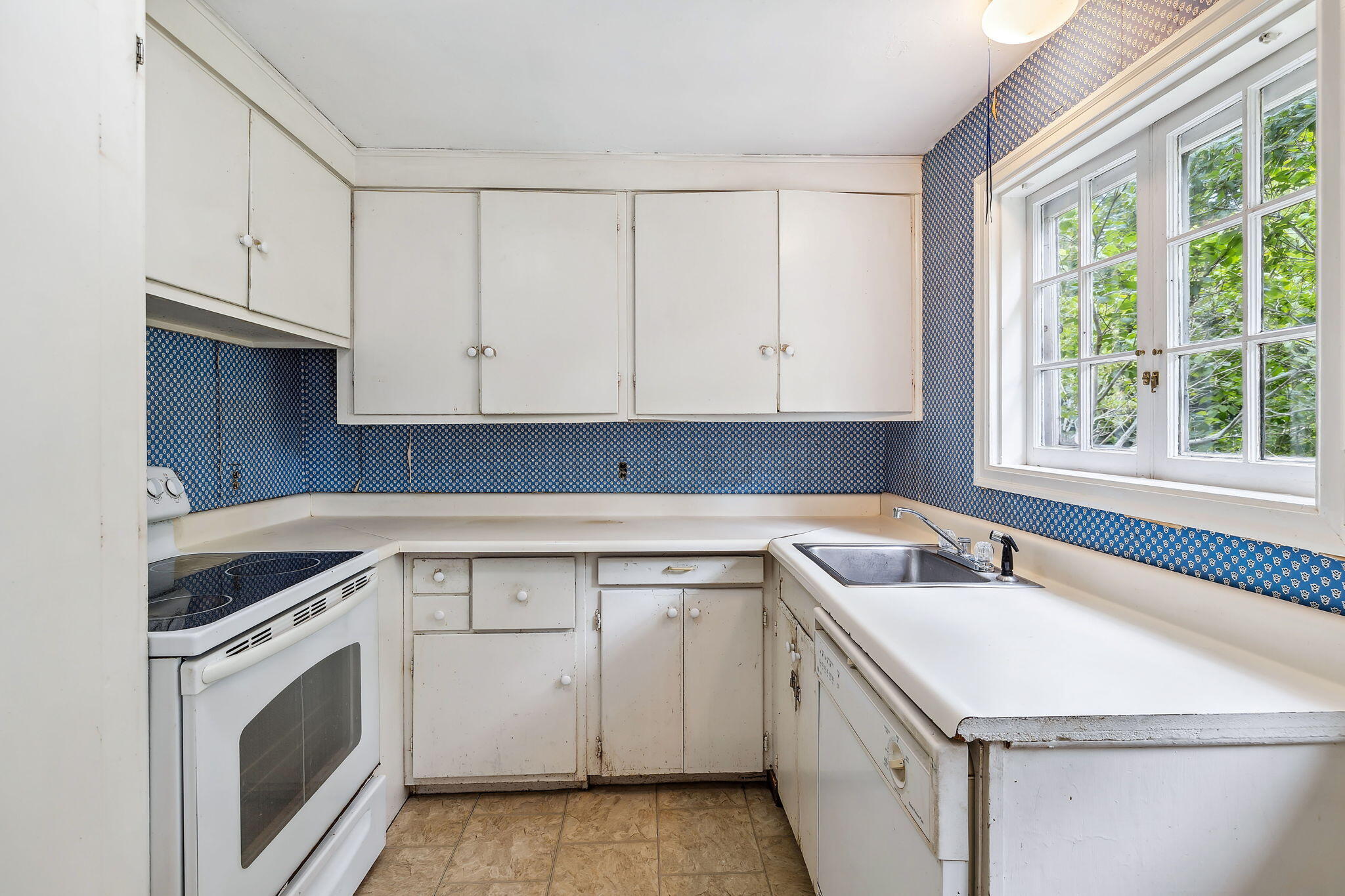 46 Emmons Road Falmouth, MA 02540 - Photo 11 of 35 20-web-or-mls-46 Emmons Rd Final-4