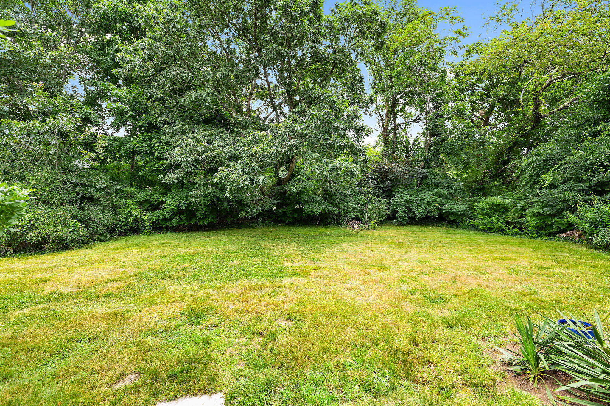 46 Emmons Road Falmouth, MA 02540 - Photo 16 of 35 11-web-or-mls-46 Emmons Rd Final-11