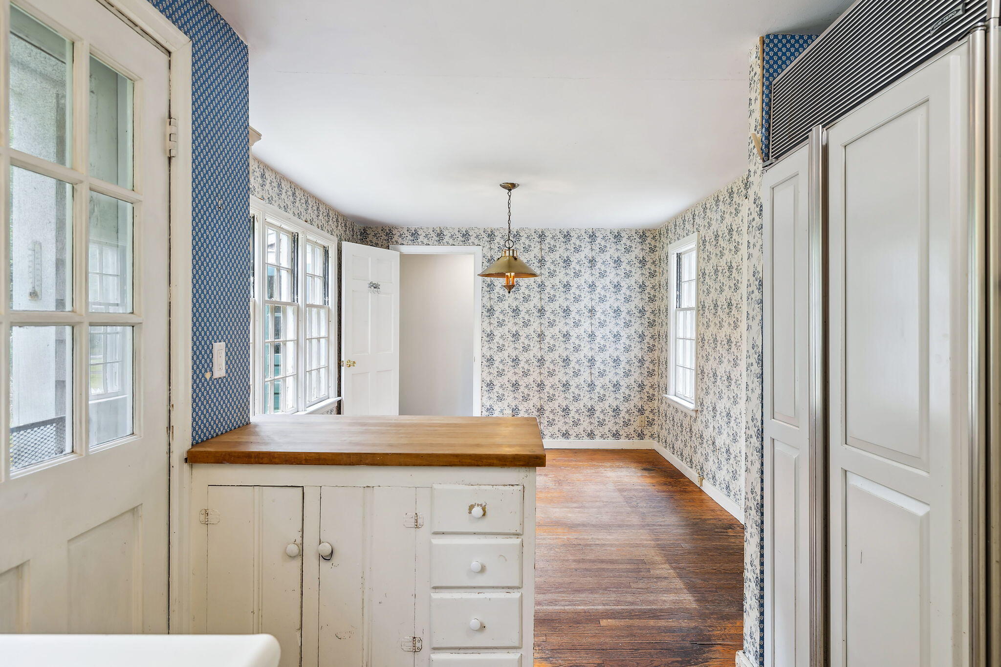 46 Emmons Road Falmouth, MA 02540 - Photo 9 of 35 23-web-or-mls-46 Emmons Rd Final-37