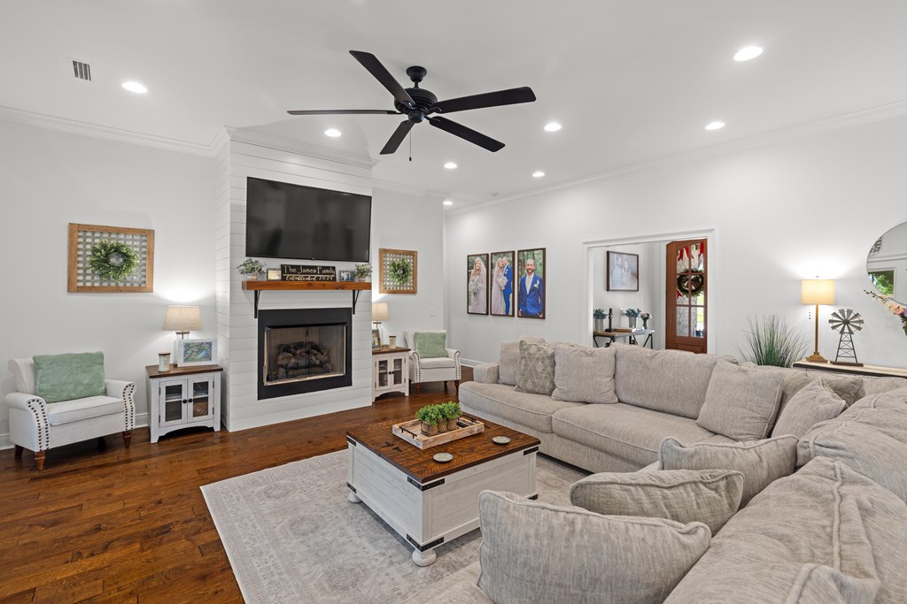 112 Laney Lane Dothan, AL 36305 - Photo 7 of 46
