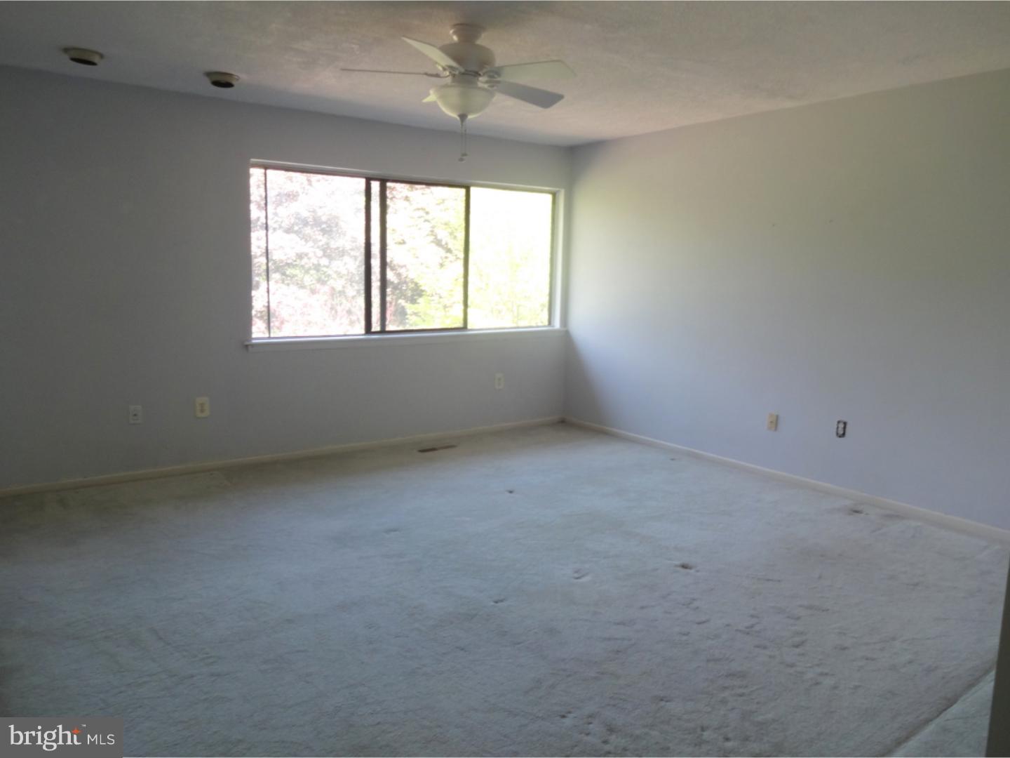 1546 Creekside Road Whitehall, PA 18052 - Photo 15 of 25