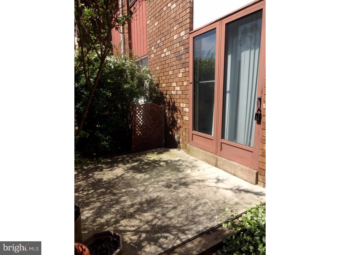 1546 Creekside Road Whitehall, PA 18052 - Photo 3 of 25