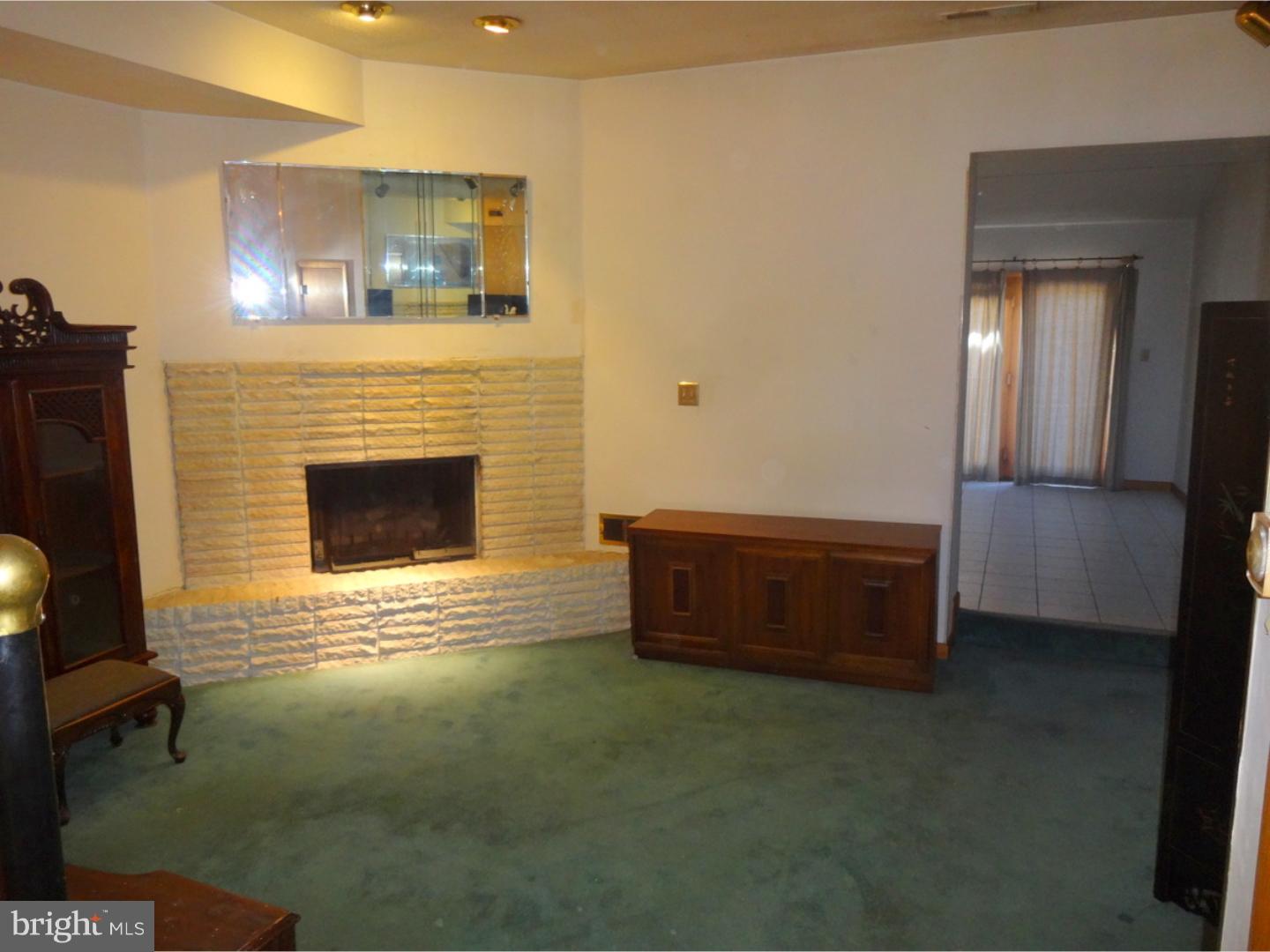 1546 Creekside Road Whitehall, PA 18052 - Photo 8 of 25