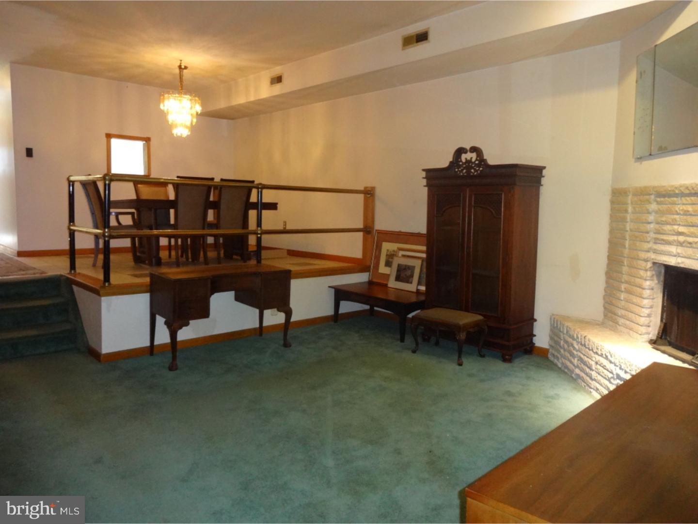 1546 Creekside Road Whitehall, PA 18052 - Photo 9 of 25