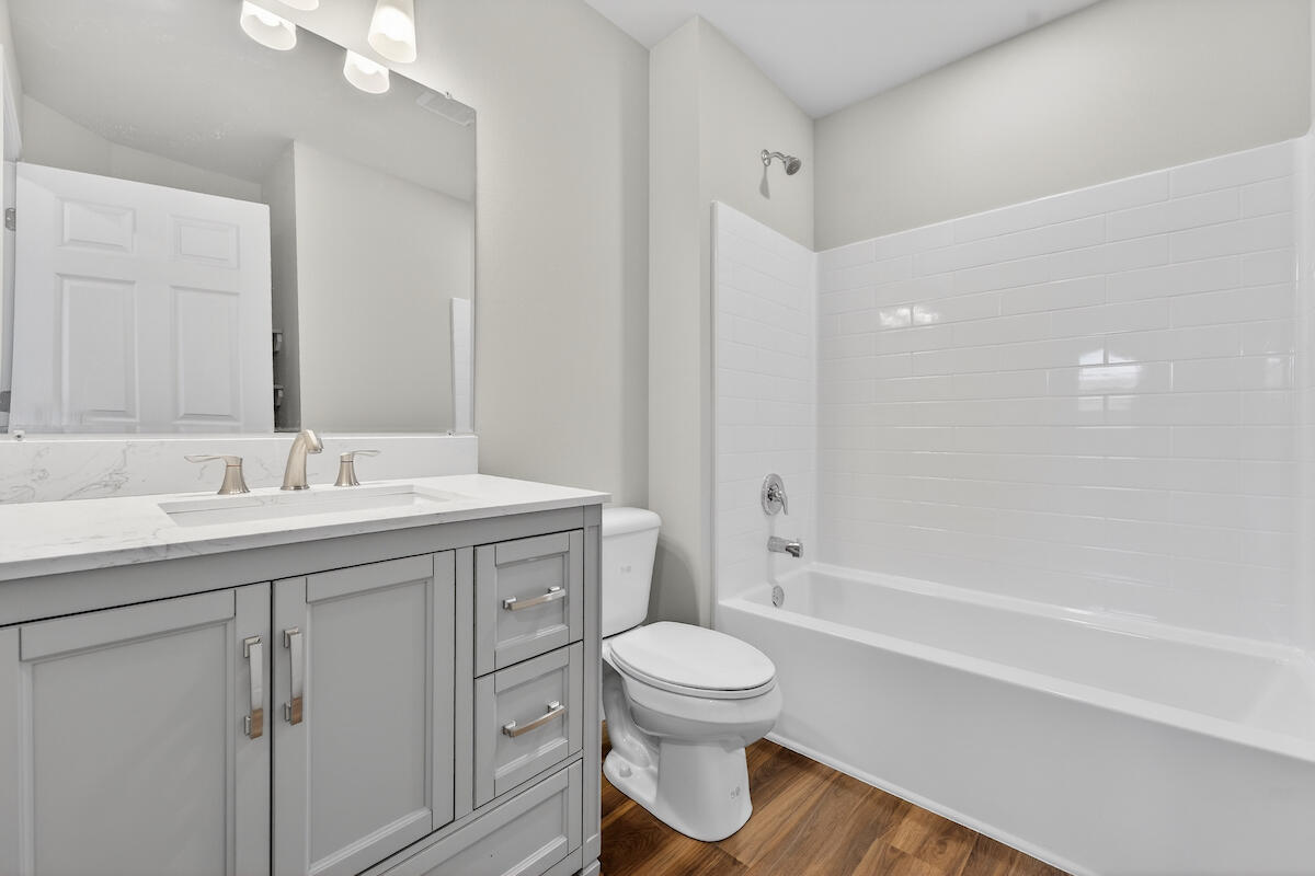 1619 Derby Avenue Mount Pleasant, WI 53403 - Photo 13 of 27 Full Family Bath