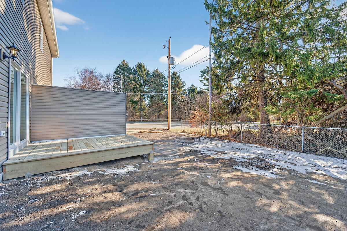 1619 Derby Avenue Mount Pleasant, WI 53403 - Photo 24 of 27 DSC09860