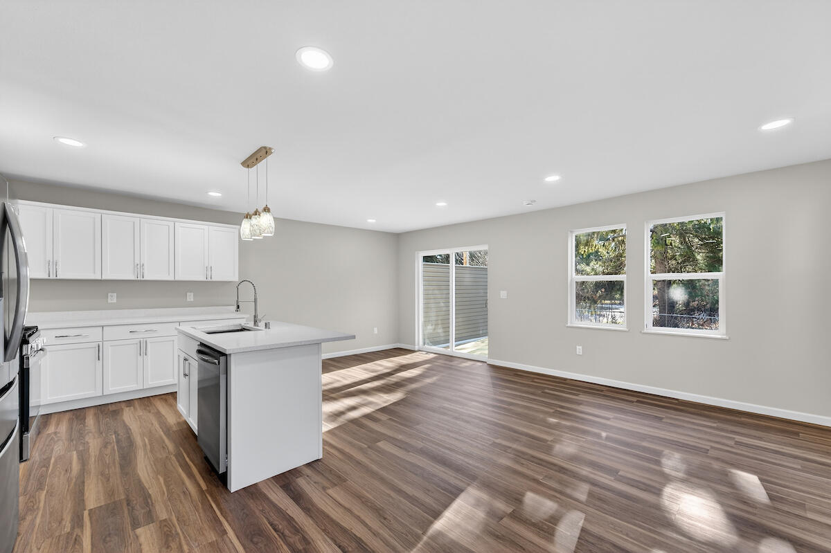 1619 Derby Avenue Mount Pleasant, WI 53403 - Photo 9 of 27 Open concept