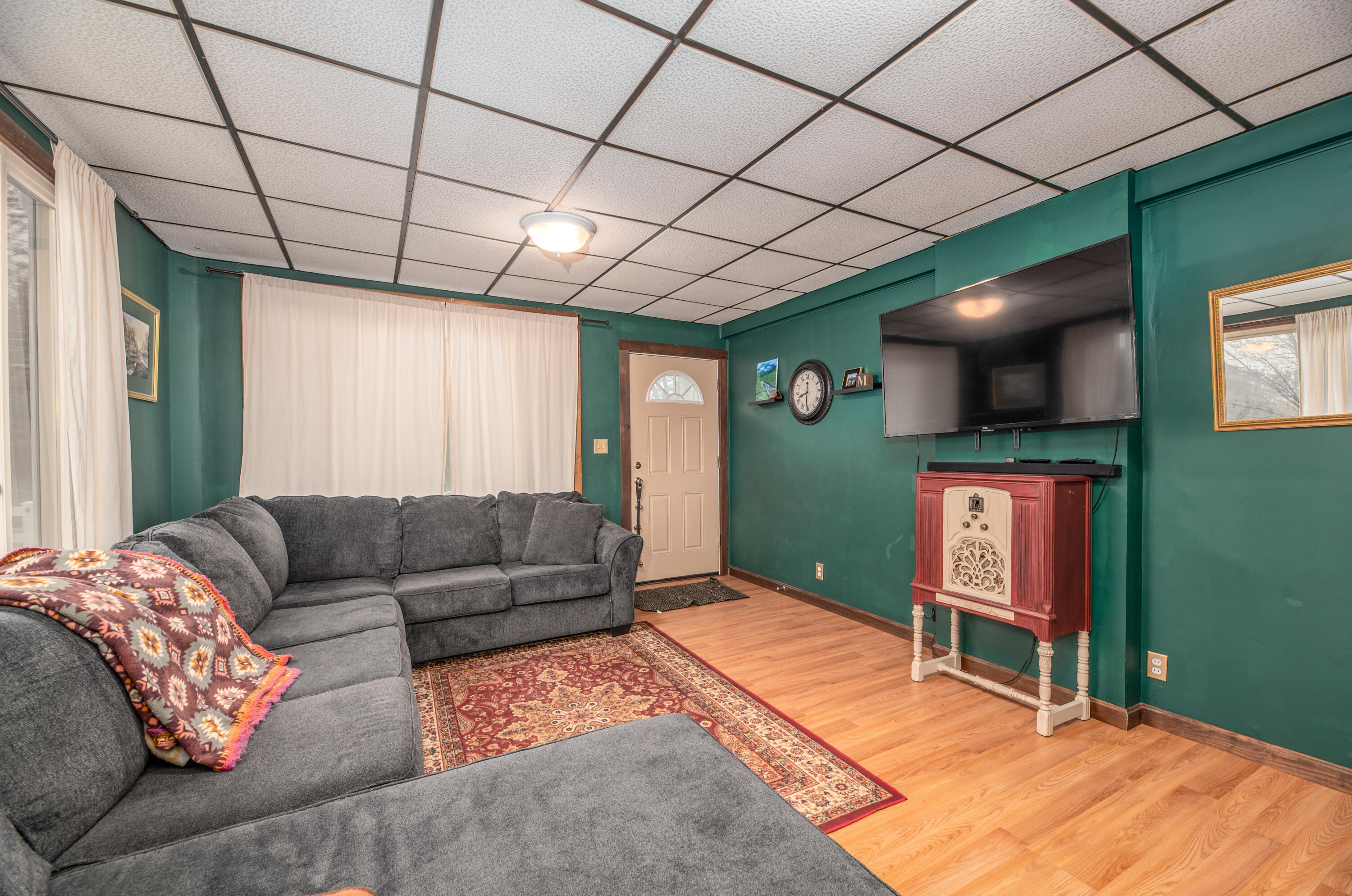 907 Riverside Drive Augusta, ME 04330 - Photo 7 of 21 Interior1