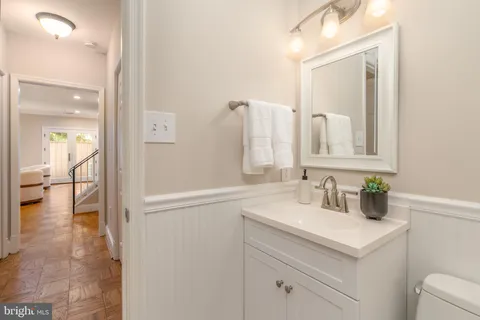 $950,000 | 3299 Sutton Place Northwest, Unit C, Washington, DC 20016