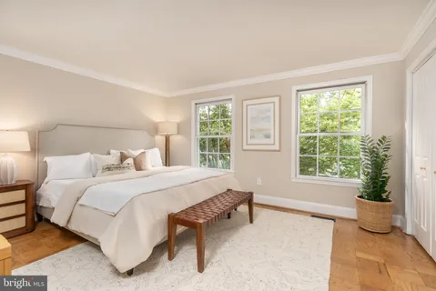 $950,000 | 3299 Sutton Place Northwest, Unit C, Washington, DC 20016