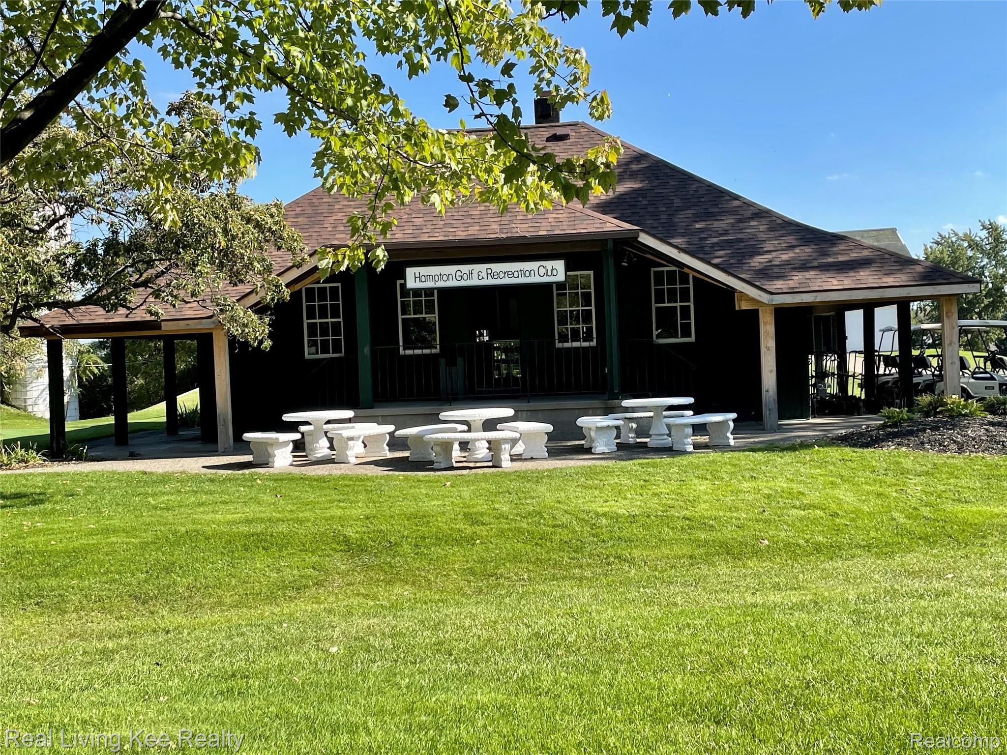 988 Briston Drive Rochester, MI 48307 - Photo 24 of 79 Hampton Golf Club & Outside Seating.jpg