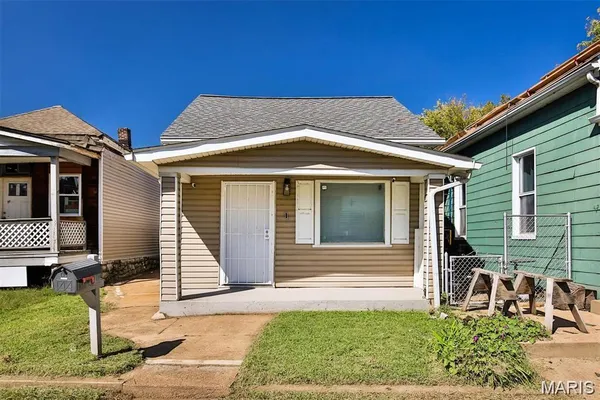 $190,000 | 7613 Virginia Avenue, St. Louis, MO 63111