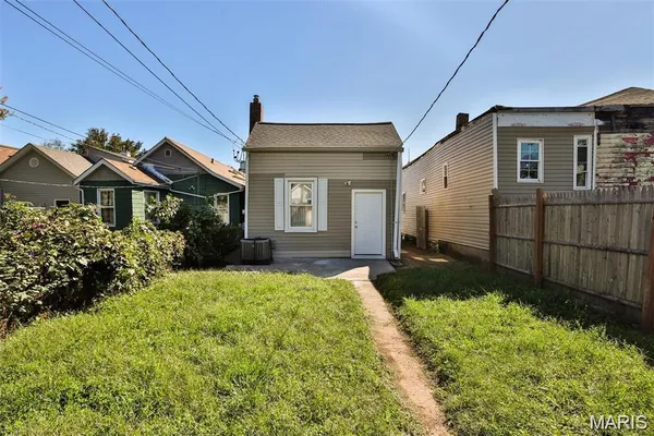 $190,000 | 7613 Virginia Avenue, St. Louis, MO 63111