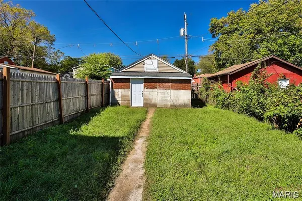 $190,000 | 7613 Virginia Avenue, St. Louis, MO 63111