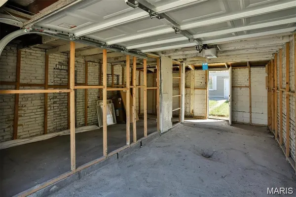 $190,000 | 7613 Virginia Avenue, St. Louis, MO 63111