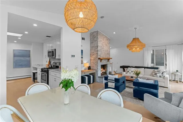 $4,000 | 93 Riverside Drive, South Kingstown, RI 02879