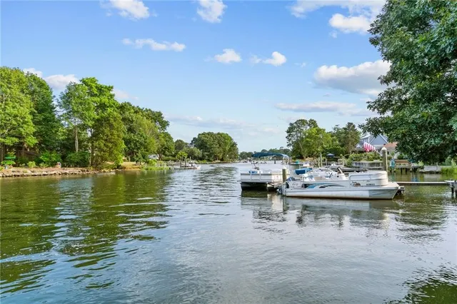 $4,000 | 93 Riverside Drive, South Kingstown, RI 02879