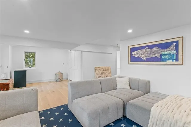 $4,000 | 93 Riverside Drive, South Kingstown, RI 02879