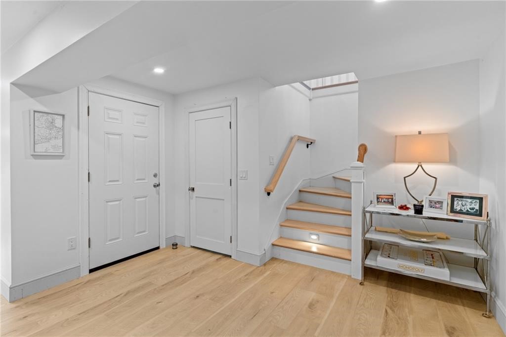 93 Riverside Drive South Kingstown, RI 02879 - Photo 33 of 39