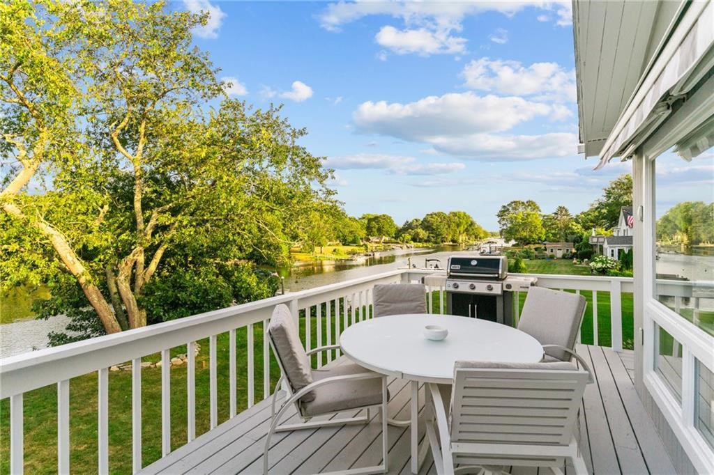 93 Riverside Drive South Kingstown, RI 02879 - Photo 36 of 39