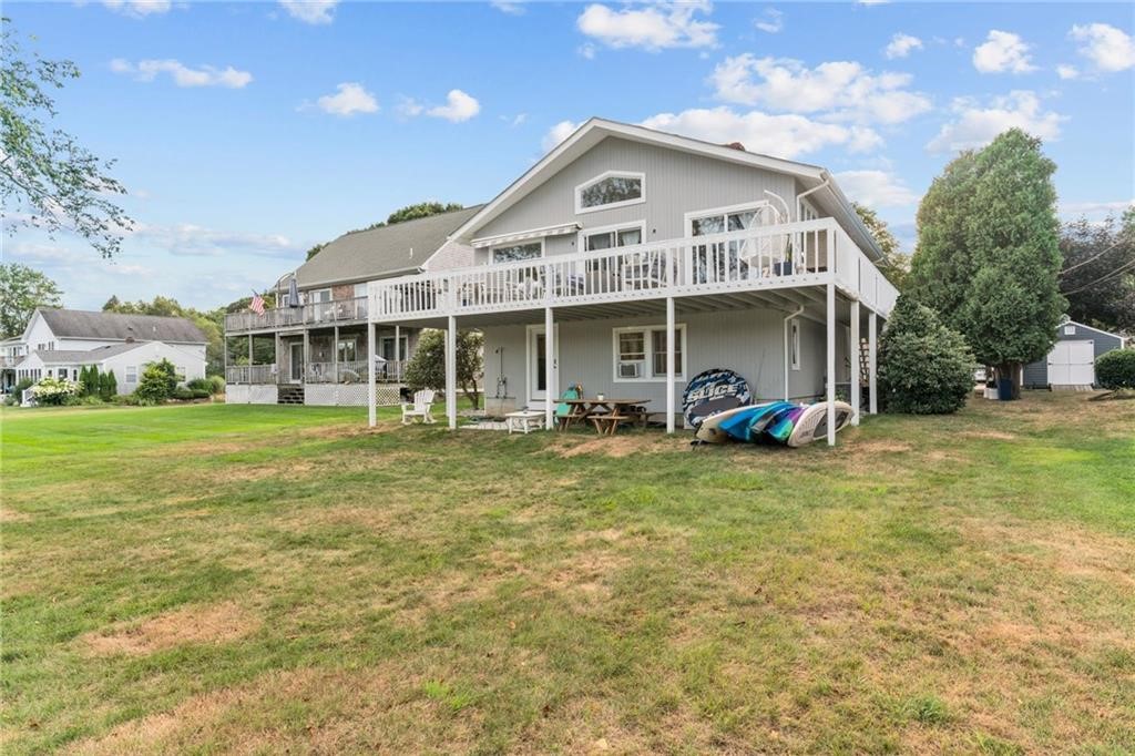 93 Riverside Drive South Kingstown, RI 02879 - Photo 4 of 39