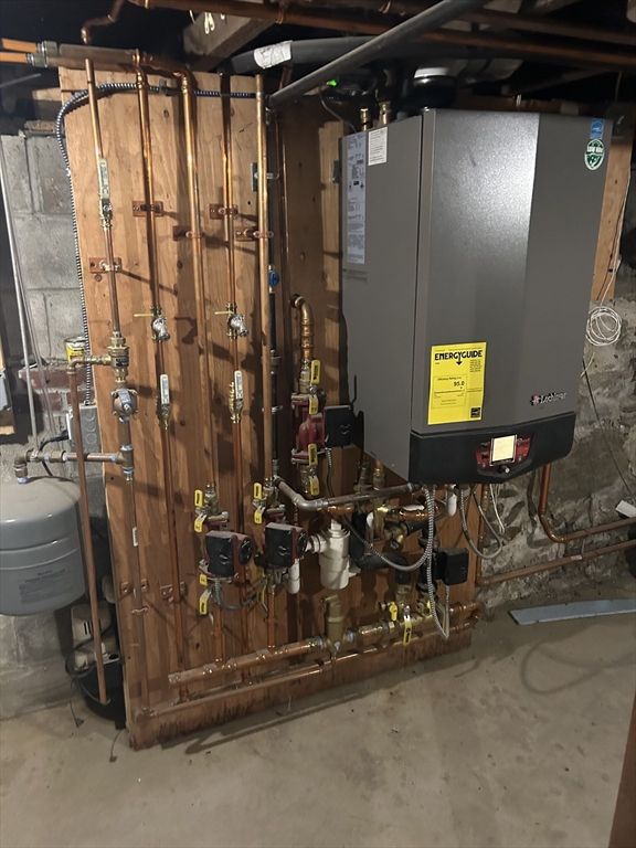 3 Julien Avenue Worcester, MA 01604 - Photo 7 of 8 a room with lots of appliances