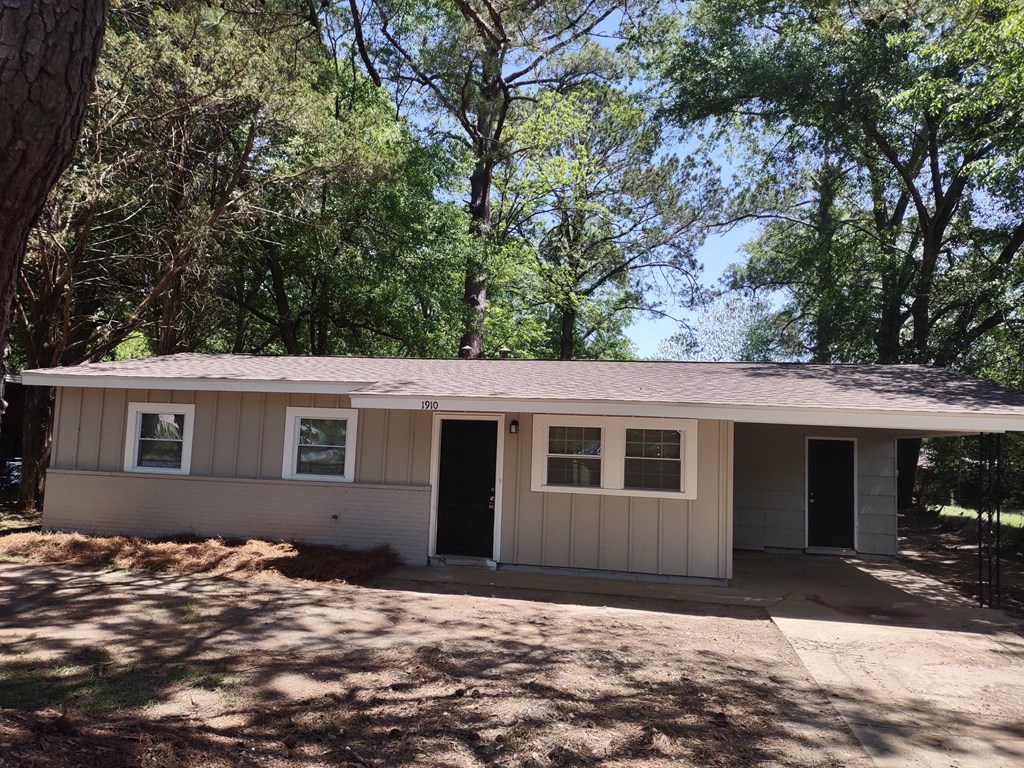 1910 Reese Road Columbus, GA 31907 - Photo 2 of 17