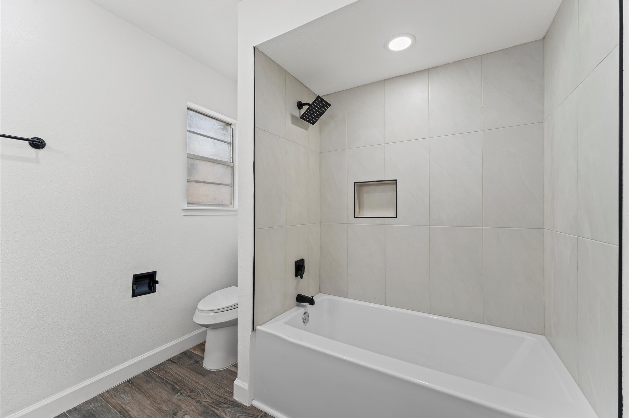 1123 Suwanee Lane Houston, TX 77090 - Photo 20 of 30