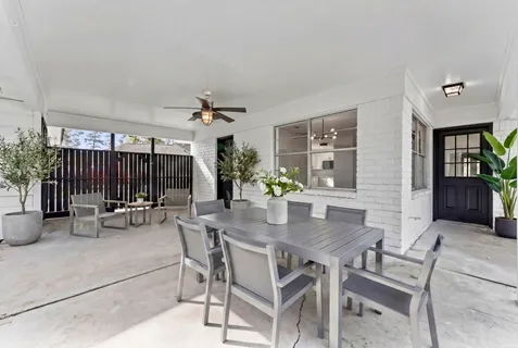 $329,000 | 1123 Suwanee Lane, Houston, TX 77090