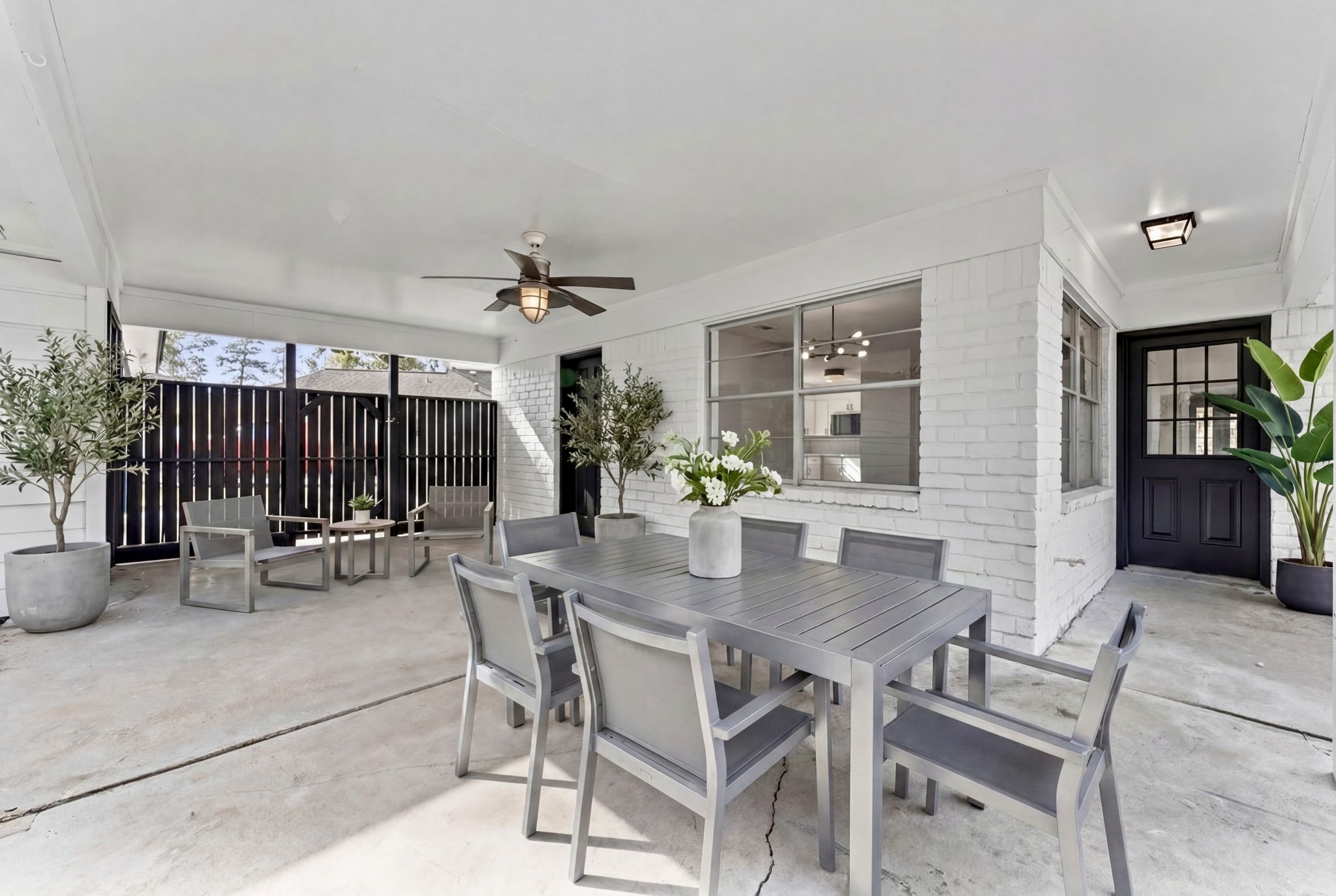 1123 Suwanee Lane Houston, TX 77090 - Photo 21 of 30 This image has been virtually staged. Furniture and décor shown are for illustrative purposes only and are not included with the property.