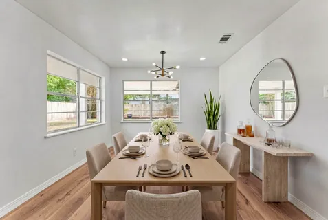 $329,000 | 1123 Suwanee Lane, Houston, TX 77090