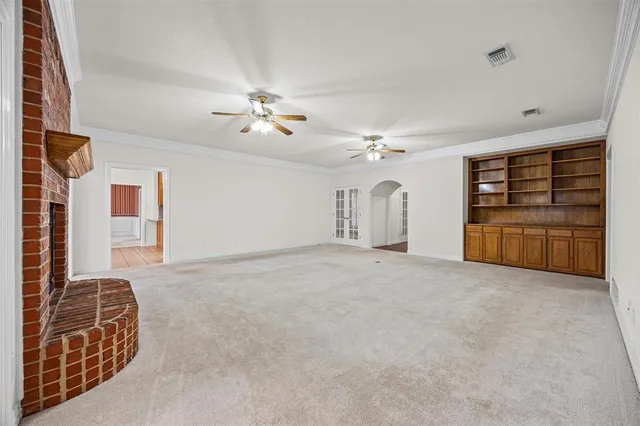 a view of livingroom with workspace