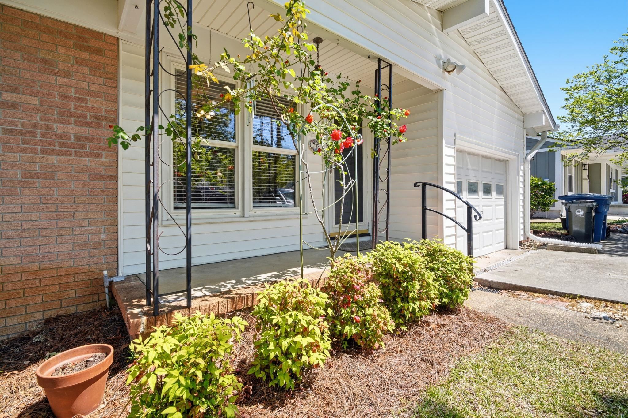 712 Yucca Avenue Myrtle Beach, SC 29577 - Photo 4 of 32