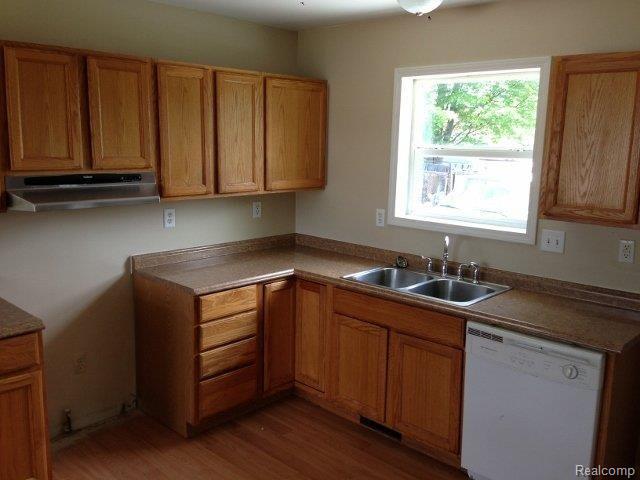 2101 Plank Road Marine City, MI 48039 - Photo 22 of 22 IMG_1138 (640x480).jpg