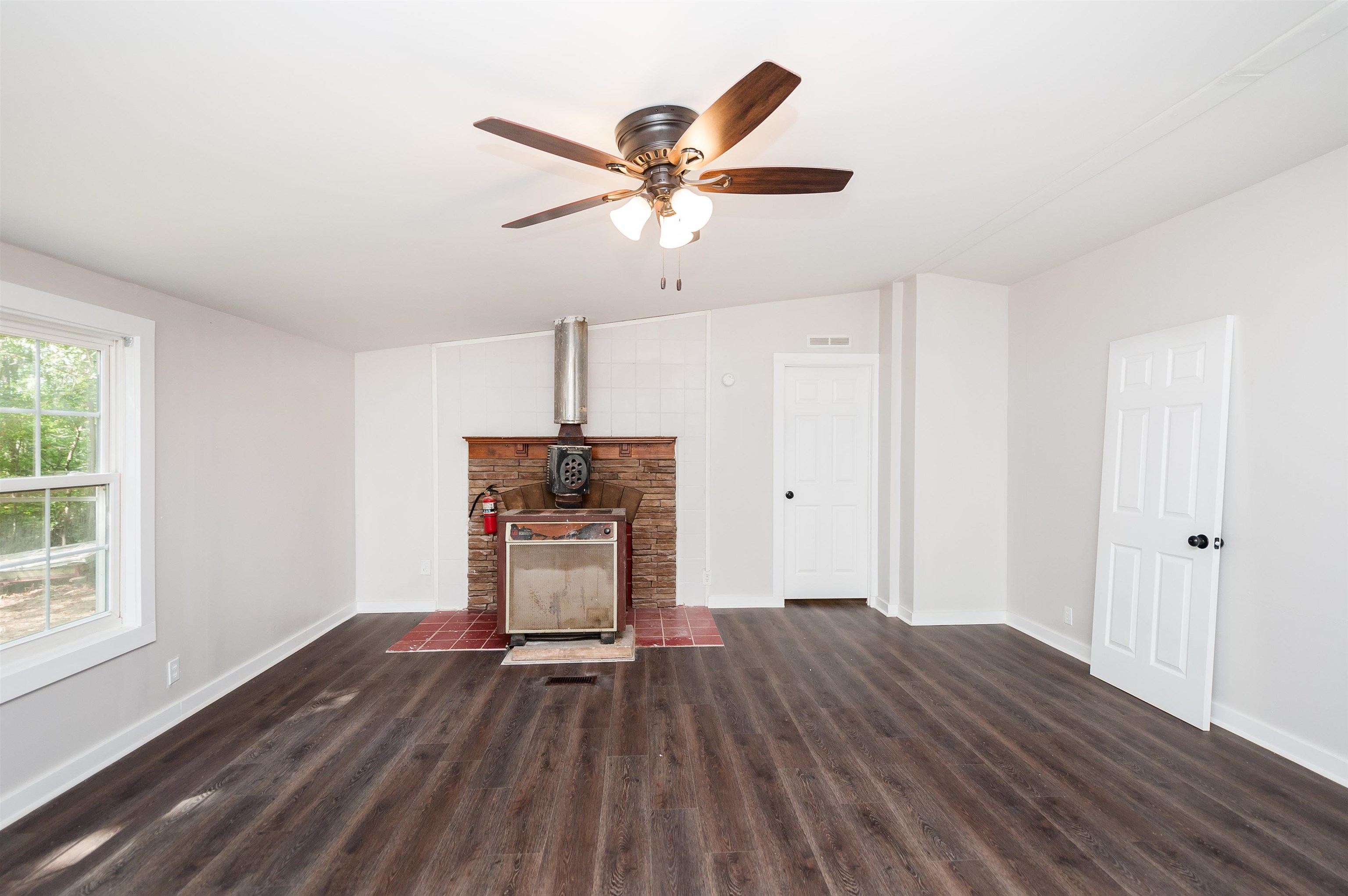 1346 East Georgia Road Woodruff, SC 29388 - Photo 6 of 29 Gallery Image 6