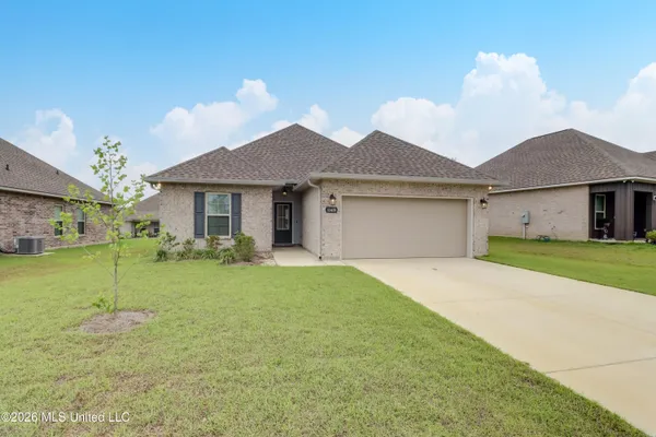 $2,000 | 11415 Oak Alley, Gulfport, MS 39503