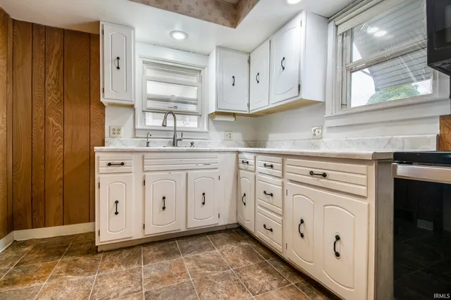 $150,000 | 703 Maple Street, Mishawaka, IN 46545