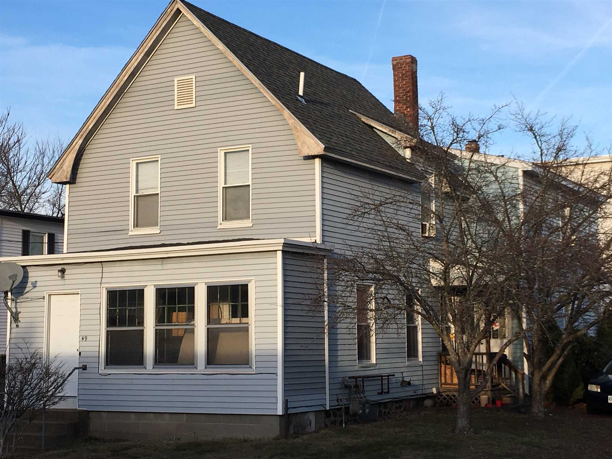 49 Maple Street Manchester, NH 03103 - Photo 1 of 10