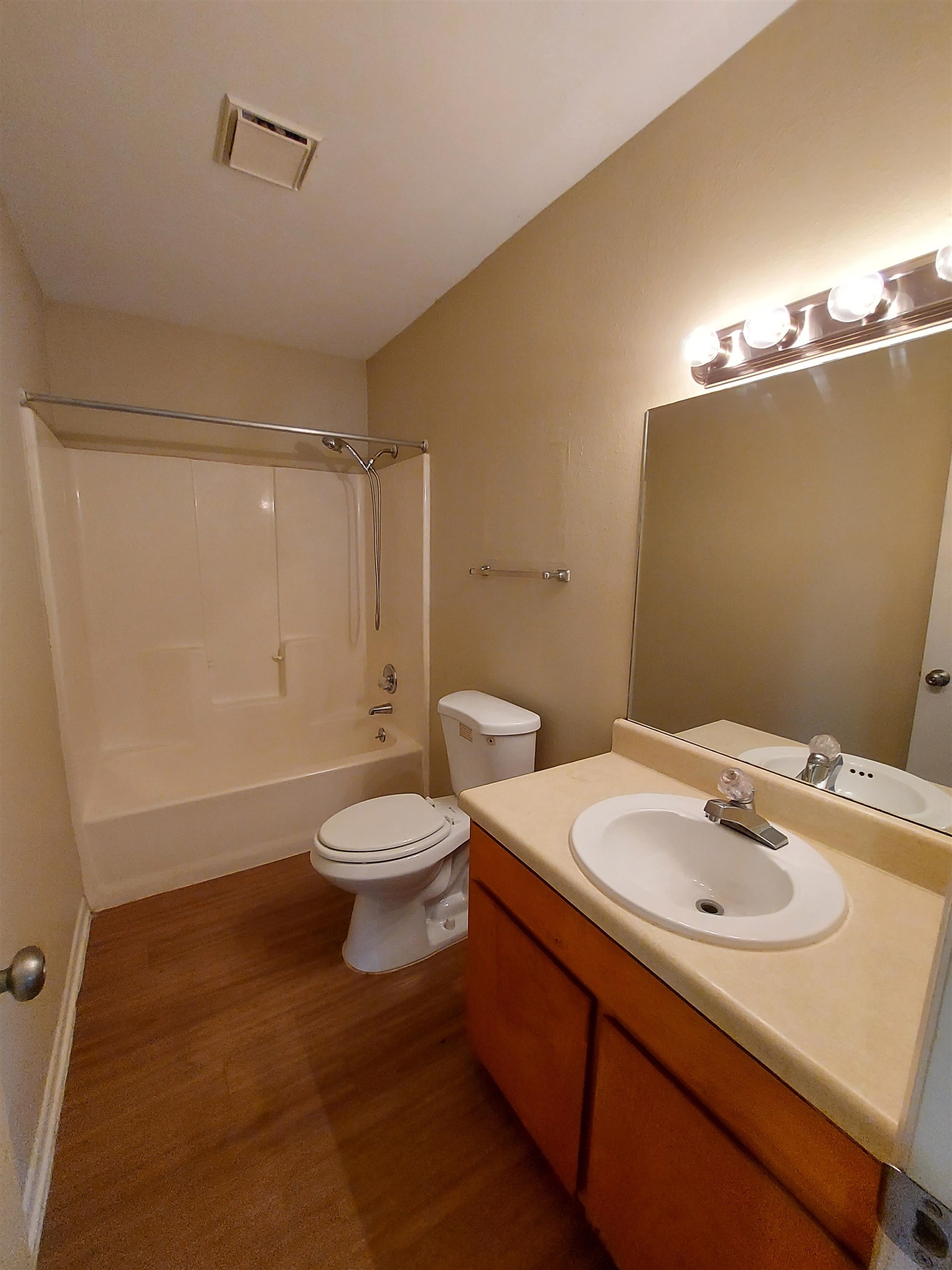 306 A Ave R Marble Falls, TX 78654 - Photo 6 of 12