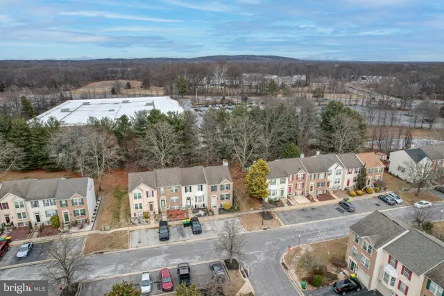 $364,900 | 34 Photinia Drive, Newark, DE 19702